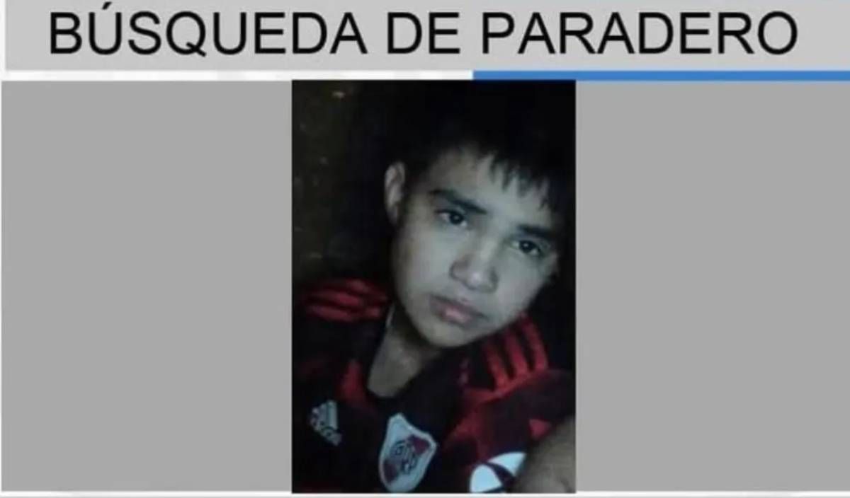 La policía intenta dar con el paradero del menor.