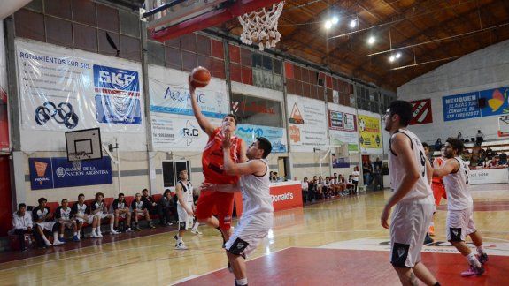 Cipo le dio otro golpe al Rojo&nbsp; y lidera junto a Pérfora