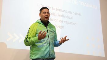 Mano a mano con Leo Gutiérrez en Neuquén, la cuna de la Generación Dorada | LMCipolletti.com Mano a mano con Leo Gutiérrez en Neuquén, la cuna de la Generación Dorada