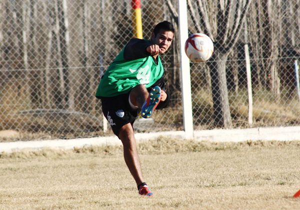 Celso Báez, jugador a prueba