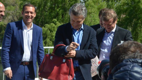 La cartera de la diseñadora local que captó la atención de Macri