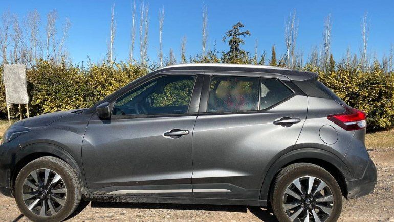 Video: entró a robar a una casa, buscó las llaves y se llevó dos vehículos