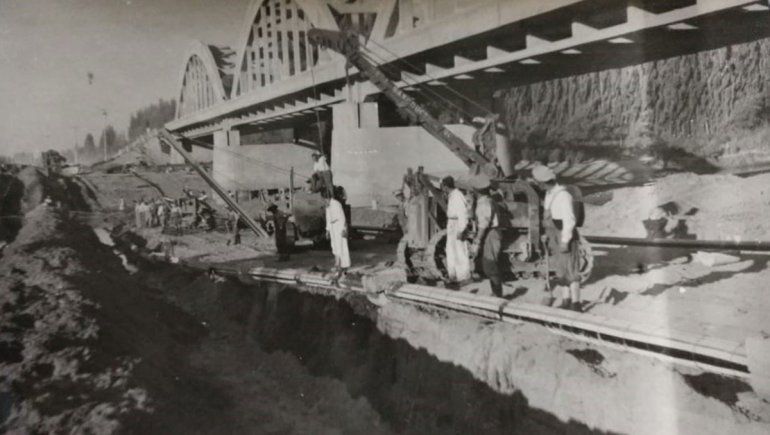 El gasoducto del río Neuquén.