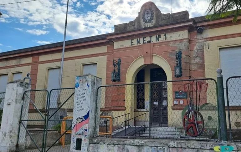 Estudiantes de una escuela técnica de Bragado﻿ fueron estafados por su preceptora. Foto: Gentileza.