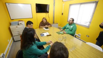 Sin oferta salarial del gobienro de Río Negro, ATE se puso en estado de asamblea y movilización. 
