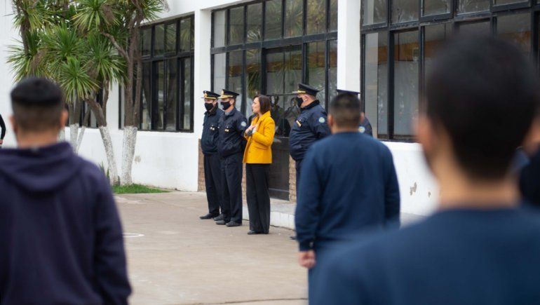 Casi un centenar de rionegrinos y rionegrinas se anotaron para aspirantes a agentes