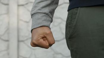 La agresión del padre contra el alumno terminó con una denuncia policial.