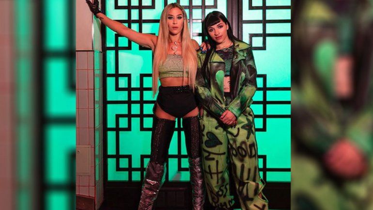 Jimena invitó a Cazzu, la trapera del momento, y lanzaron su clip juntas