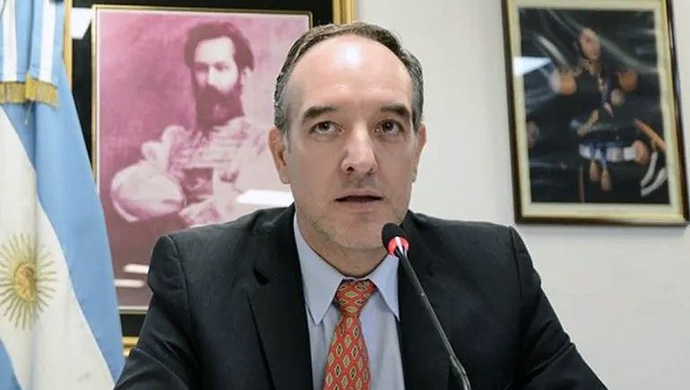 Doñate quiere juicio político a la Corte
