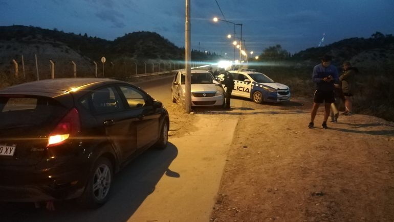 Neuquén: les intentaron robar el auto mientras tomaban mates