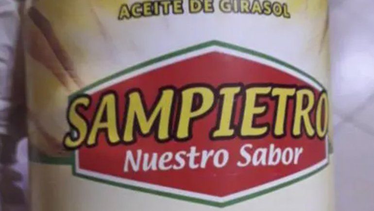 Advierten sobre aceite de girasol prohibido por la ANMAT para su venta