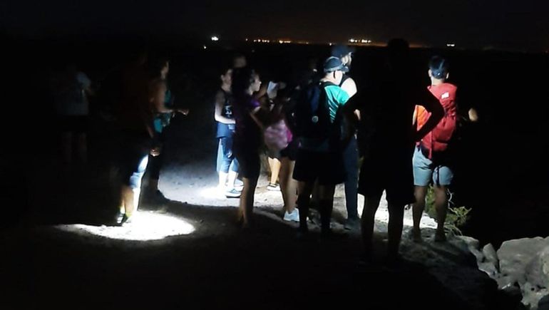 Una propuesta diferente: habrá trekking nocturno por la Margen Sur