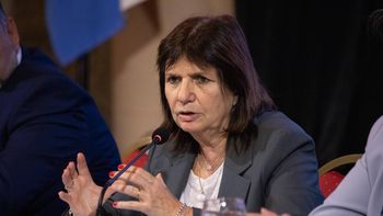 polemico: el gobierno revocara 300 mil permisos para cannabis medicinal