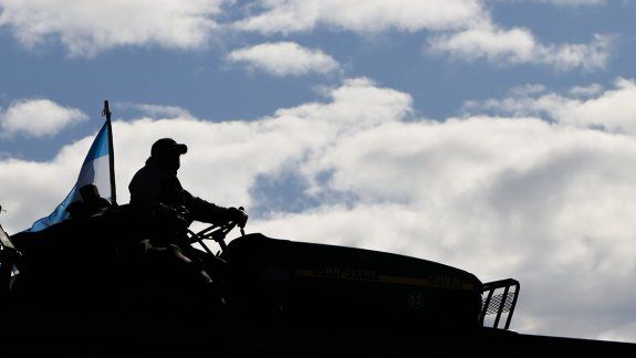 Tractorazo: productores protestarán por la actividad petrolera