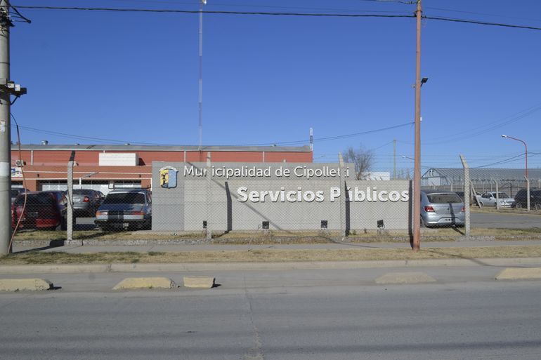 Los gremios solicitaron al Ejecutivo que absorba el gasto de renovación de la licencia de conducir profesional de al menos 100 choferes.