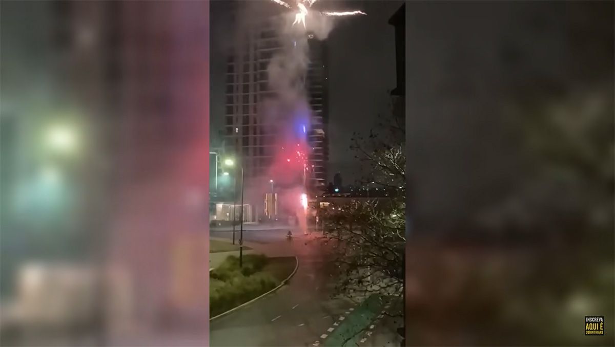 Hinchas atacaron el hotel de Corinthians con fuegos artificiales