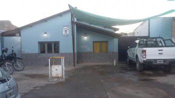 fiesta descontrolada en cinco saltos termino con 13 detenidos