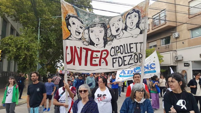 Cipolletti se movilizó para recordar a las víctimas del terrorismo de Estado. 