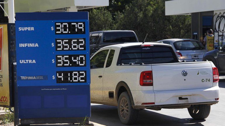 YPF baja las naftas pero sube el gasoil
