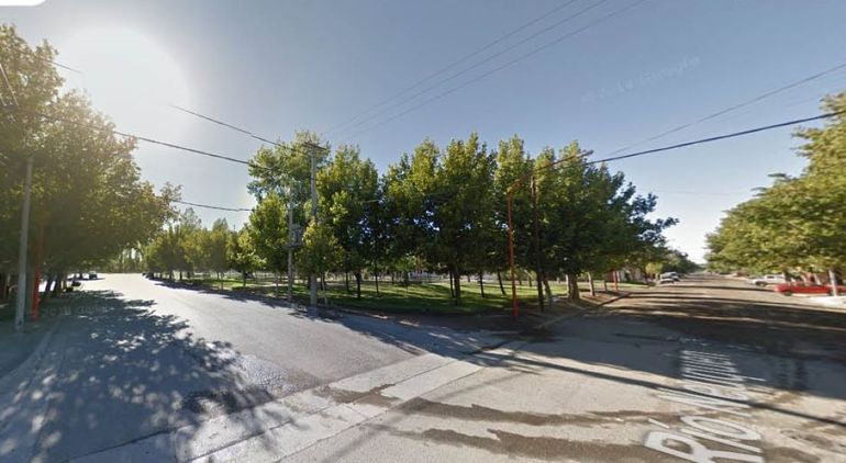 Otra vez en una plaza: tras el asalto a una pareja, les robaron costosos teléfonos