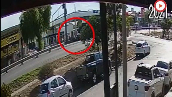 Así fue el trágico accidente en el que murió un motociclista
