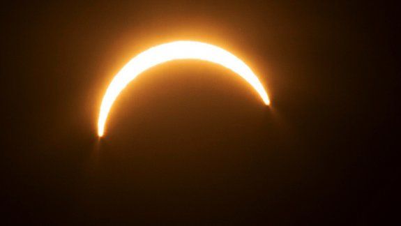 Los pueblos del eclipse de diciembre esperan beneficios
