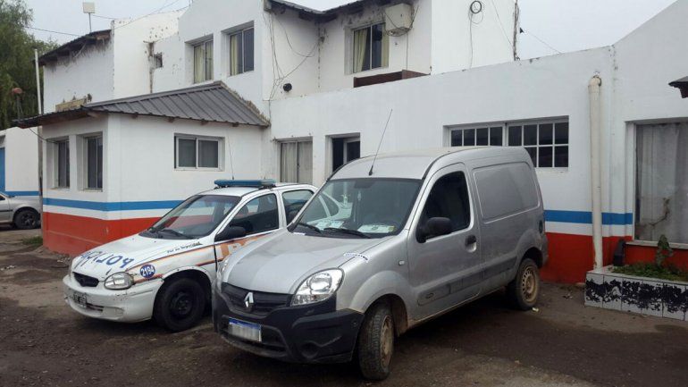 Un borracho al volante manejaba en zig zag por la Ruta 151 y terminó tras las rejas 
