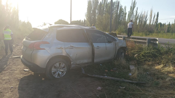 Un accidente fatal tuvo lugar en la madrugada del sábado en la ruta 22. Un joven de 19 años murió.