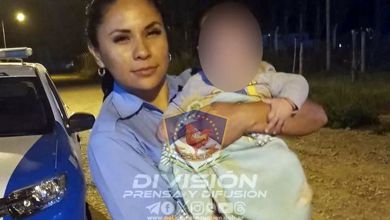 Una mujer policía le salvó la vida a un bebé de cuatro meses con RCP