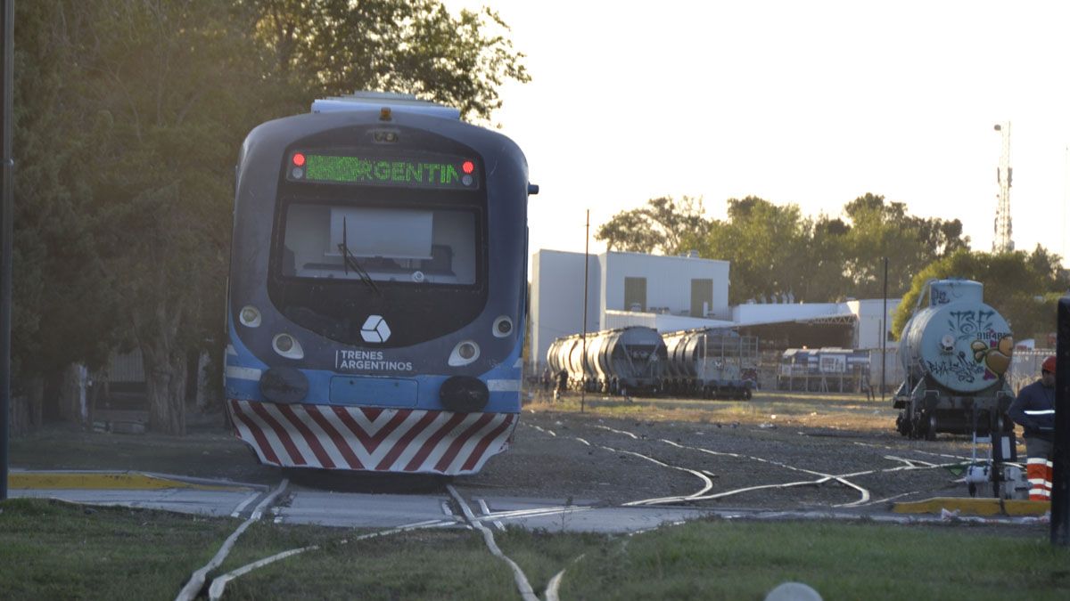 El Tren del Valle sería traspasado al Gobierno de Río Negro.