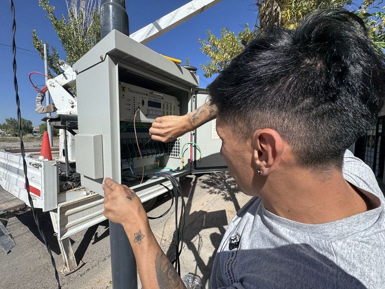 El nuevo equipo se suma a otros ya instalados en los últimos años a pedido de los vecinos. El nuevo equipo se suma a otros ya instalados en los últimos años a pedido de los vecinos.