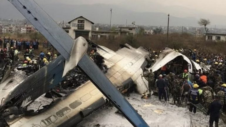 Se estrelló un avión en Nepal con un argentino como pasajero
