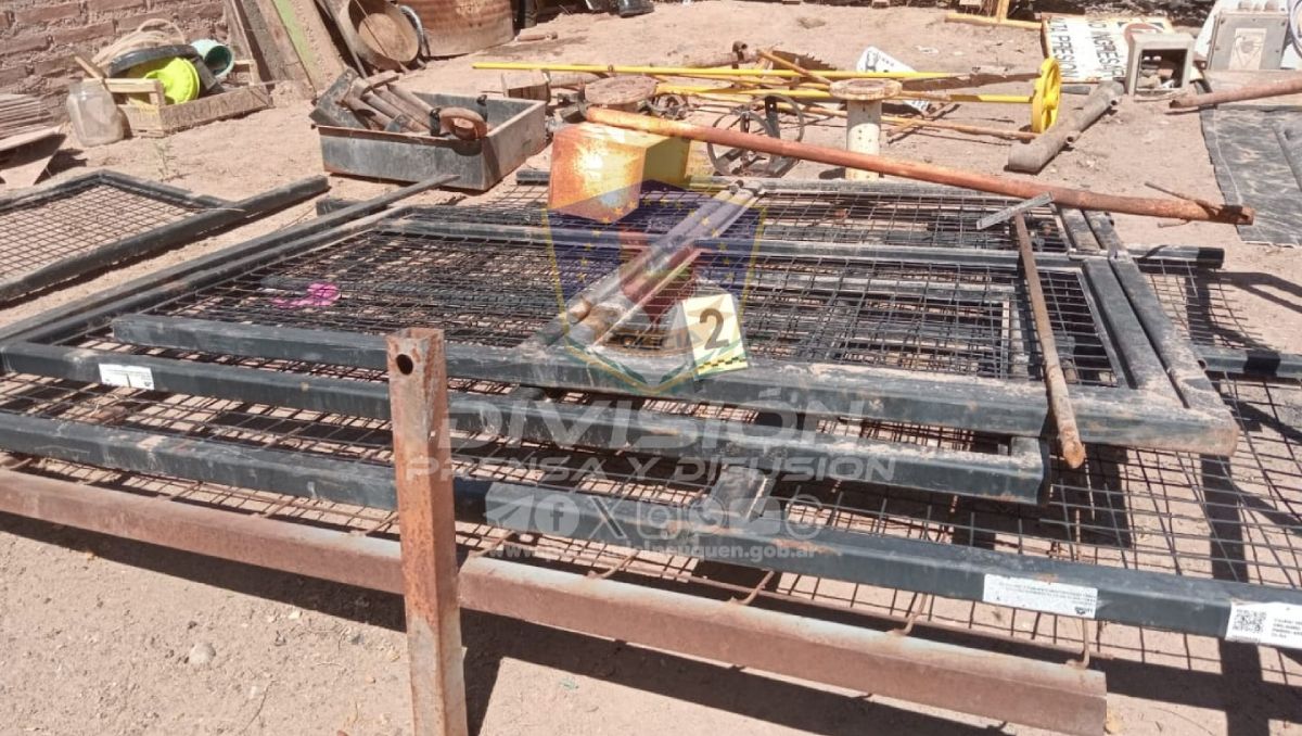Robo hormiga: encontraron material de YPF en una casa