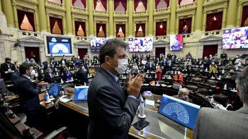 diputados aprobo la postergacion de las paso y las elecciones generales