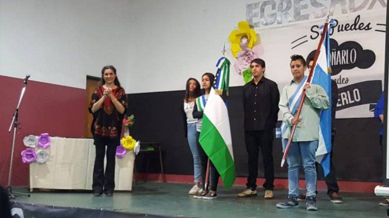 Un barilochense se convirtió en el primer abanderado trans de la provincia