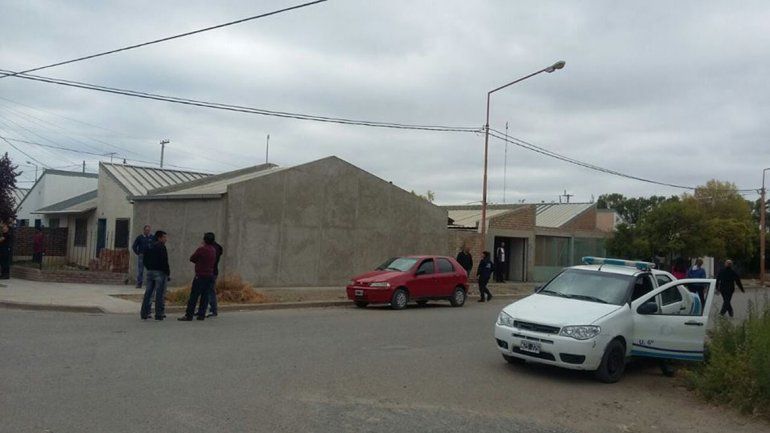 La policiía se encuentra esperando la orden de allanamiento en Allen.&nbsp;