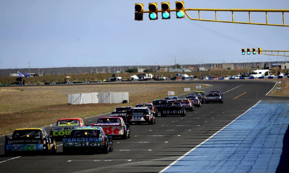Se viene el Turismo Carretera en Centenario: horarios y precios de entradas