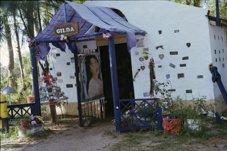 El santuario de Gilda, una de las exponentes de la música más popular más influyente de la hsitoria. El santuario de Gilda, una de las exponentes de la música más popular más influyente de la hsitoria.
