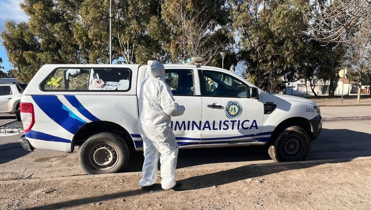 El operativo en el barrio Parque Independencia. Buscan un cadáver en un descampado.&nbsp;