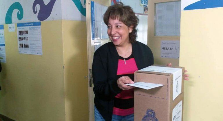 Arabela Carreras ya pasó por las urnas: Estemos atentos a cómo votamos
