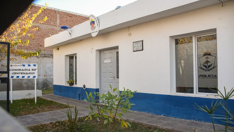 Centenario: lo insultaron, buscó una tumbera y les disparó