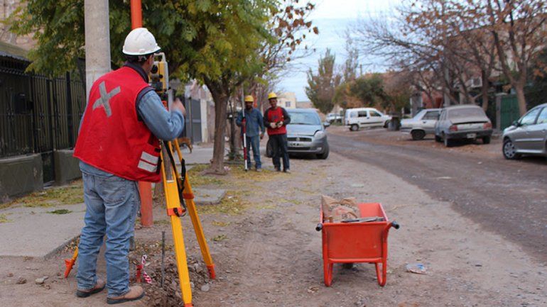 El Municipio concreta desde mayo la obra de cordón cuneta. Los vecinos quieren pagar