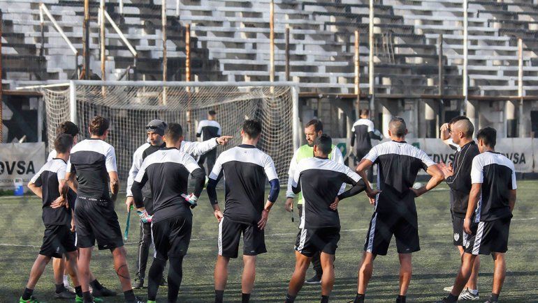 Cipolletti quedó fuera de la zona de campeonato