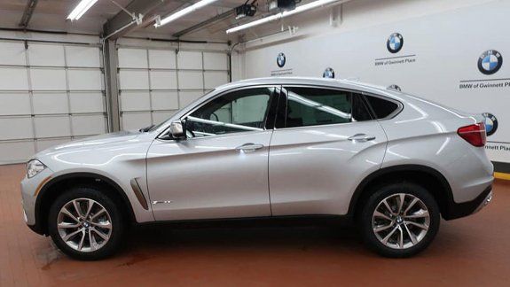 Qué dijo López sobre la lujosa camioneta BMW de $2