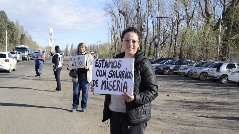 Los docentes además visibilizaron una fuga de profesionales hacia otros rubros. Los docentes además visibilizaron una fuga de profesionales hacia otros rubros.