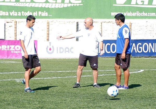 “Si hay diferencias, quedarán afuera de la cancha”