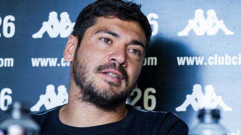 Pereyra volvió a ser incluido entre los once iniciales