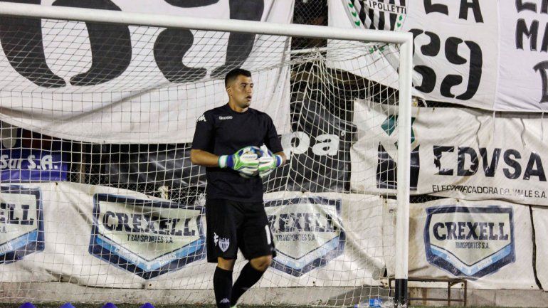 Crespo viene de atajar los últimos dos partidos