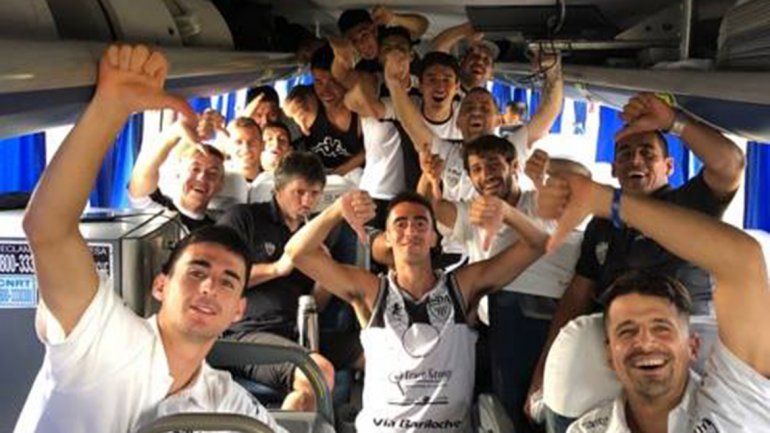 Cipo ganó en La Pampa y a la vuelta se sacó la foto