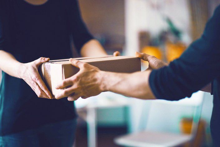 Falsa encomienda del exterior, la nueva estafa que llegó al Alto Valle